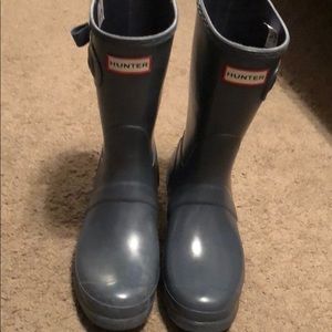 Short grey hunter boots